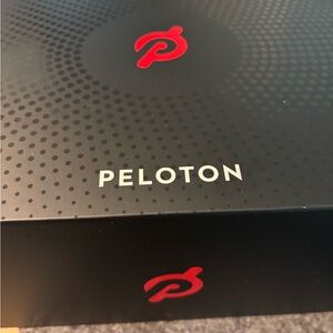 Peloton cycling shoes. Size 39. Good condition.